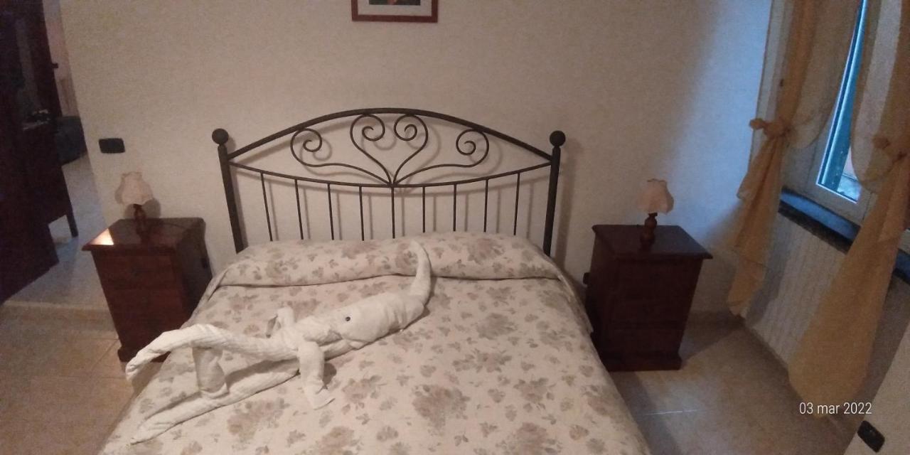 Apartamento U' Caruggiu De Cisan Cisano sul Neva Exterior foto